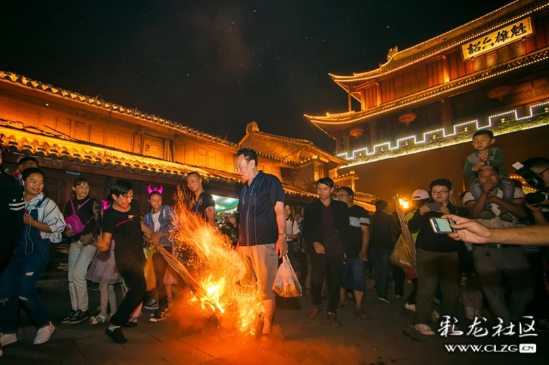 大理巍山火把节